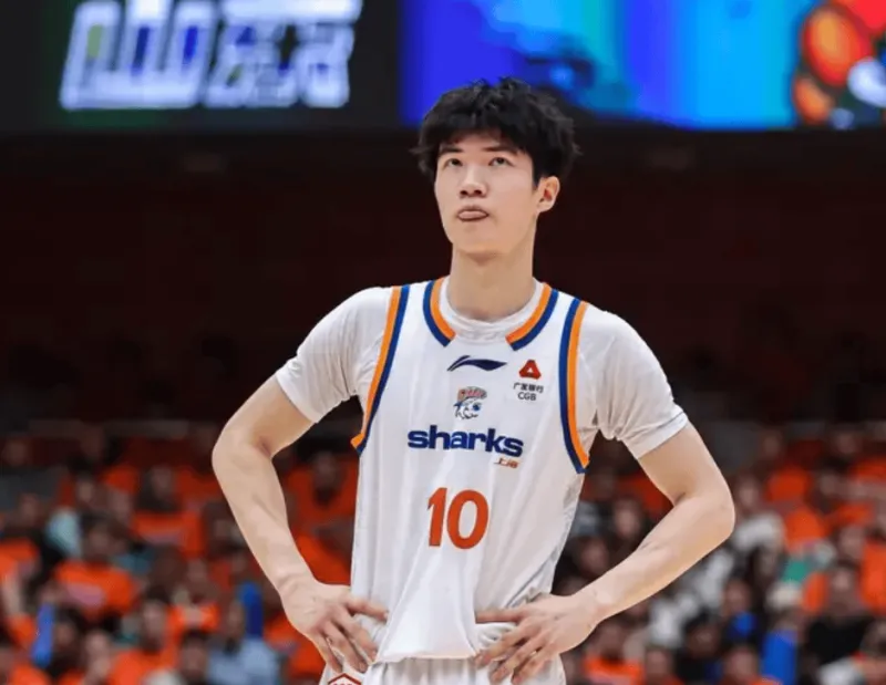 皇冠体育登录入口-偰李永炜出战18分钟，投篮5中4得到9分2篮板4助攻1抢断